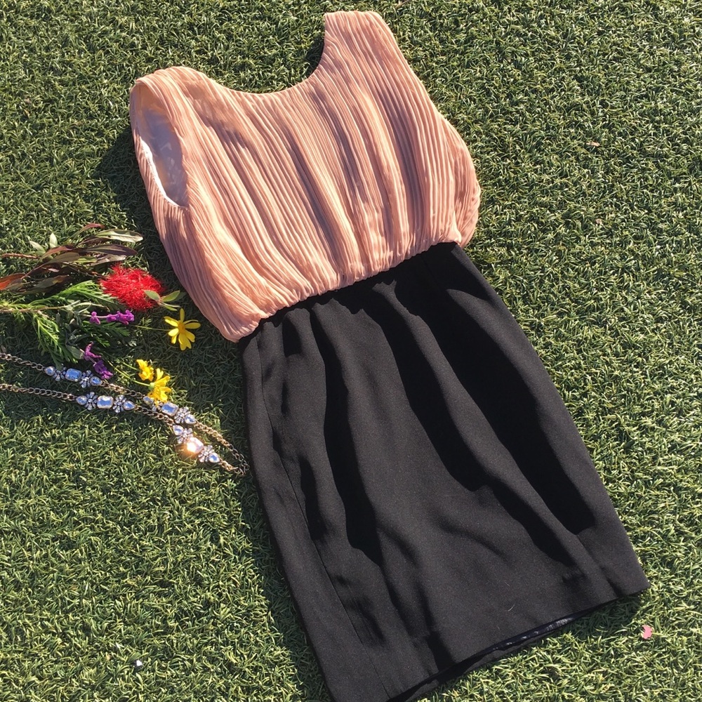 Rebecca Minkoff Chiffon/ Silk Dress - Picture 4 of 8